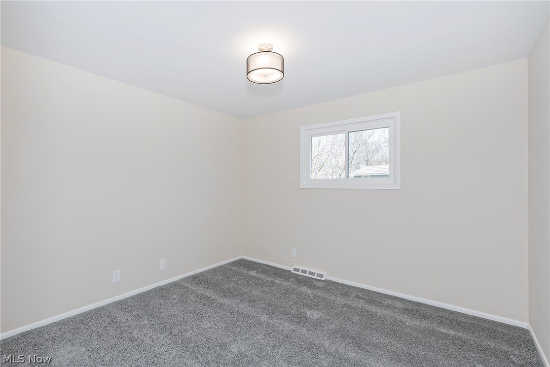 127 Brush Road