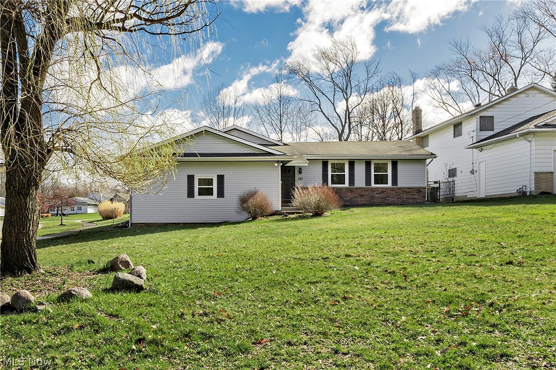 127 Brush Road