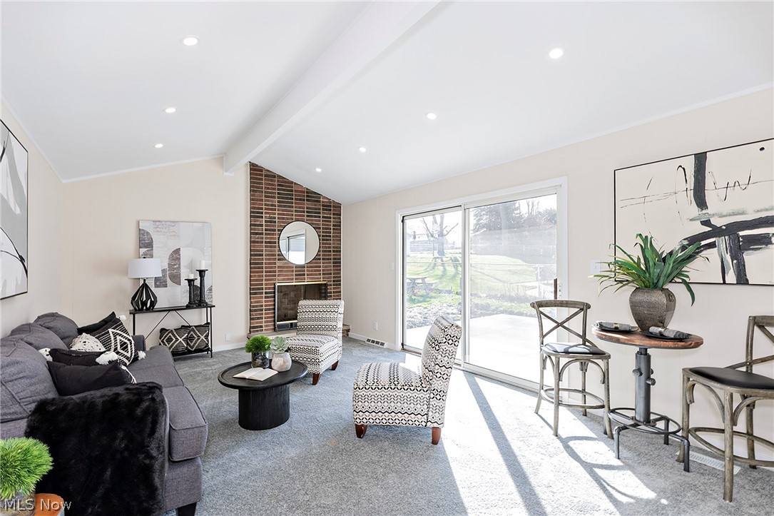 127 Brush Road