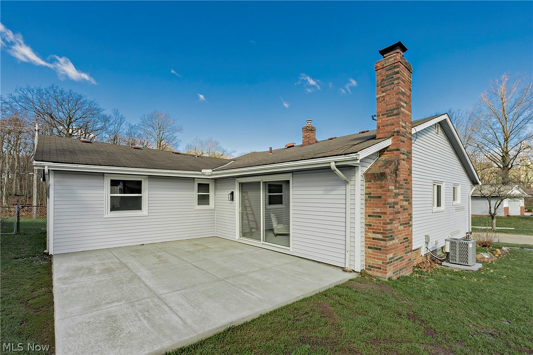 127 Brush Road