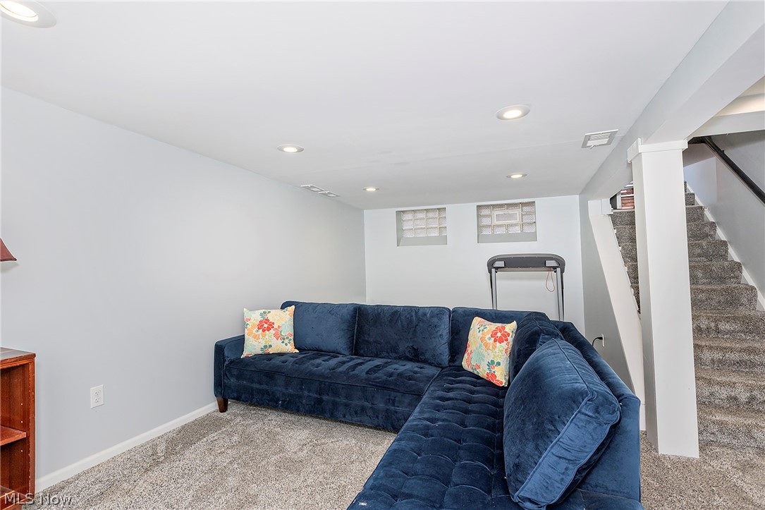 4189 Ellison Road