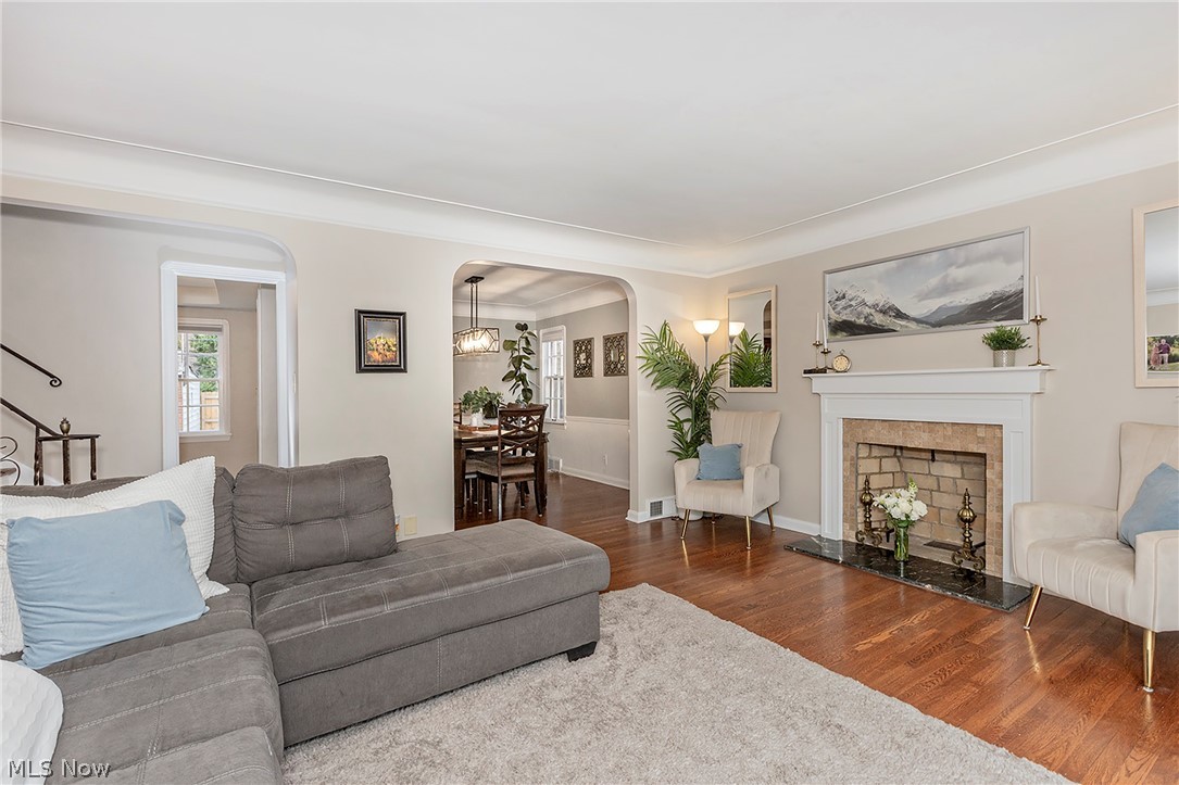3874 Grenville Road