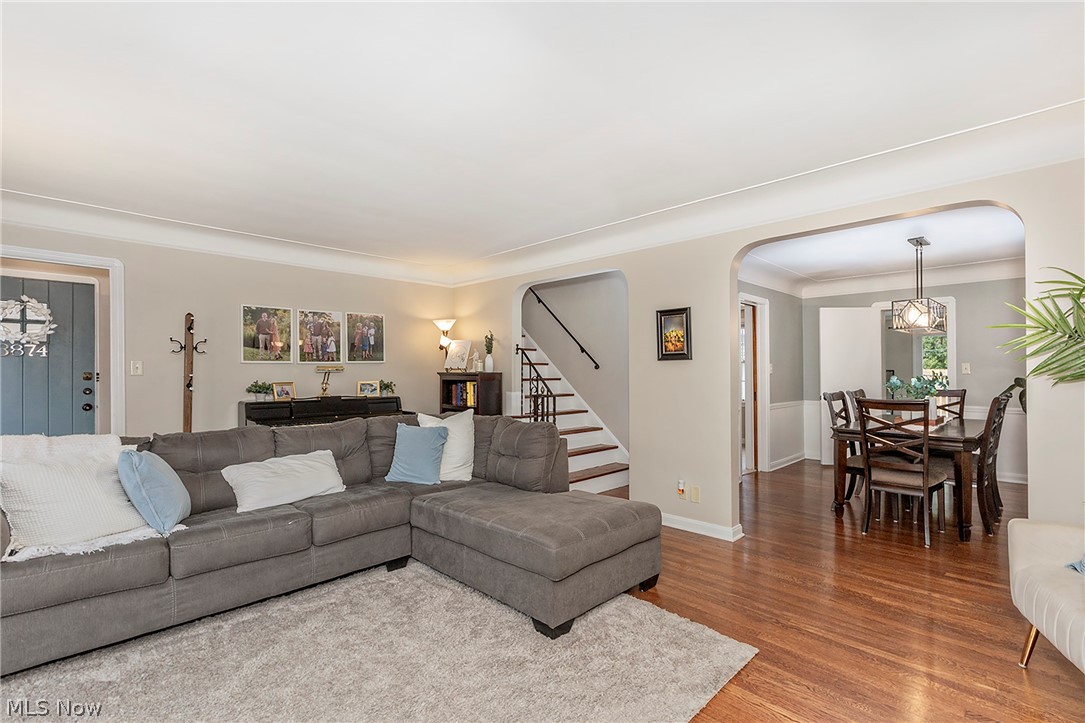 3874 Grenville Road