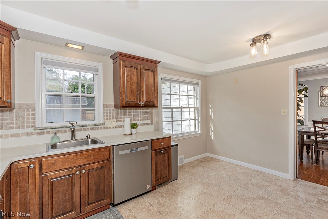 3874 Grenville Road