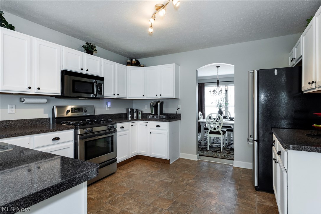37049 Chaddwyck Lane