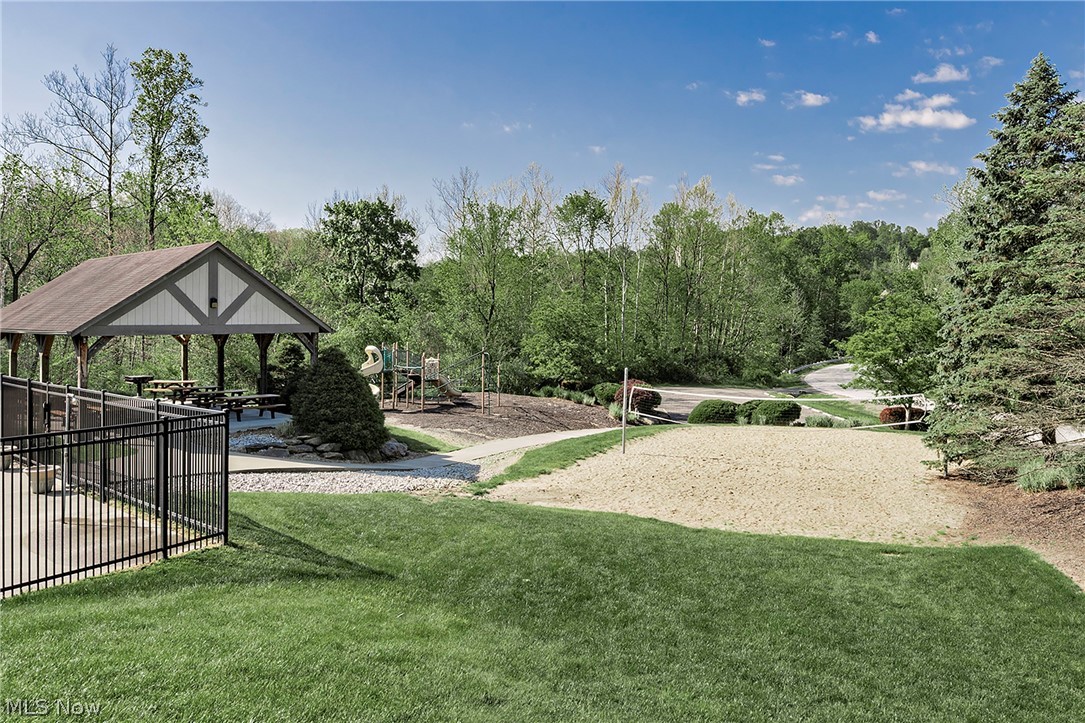 8290 Pine Creek Court