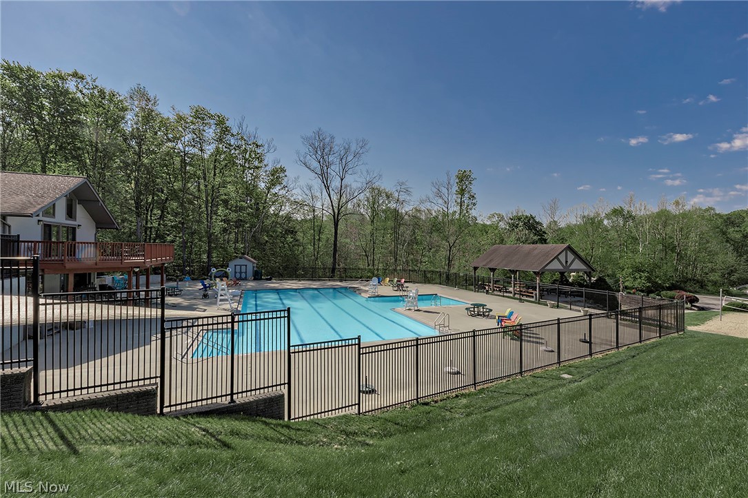 8290 Pine Creek Court