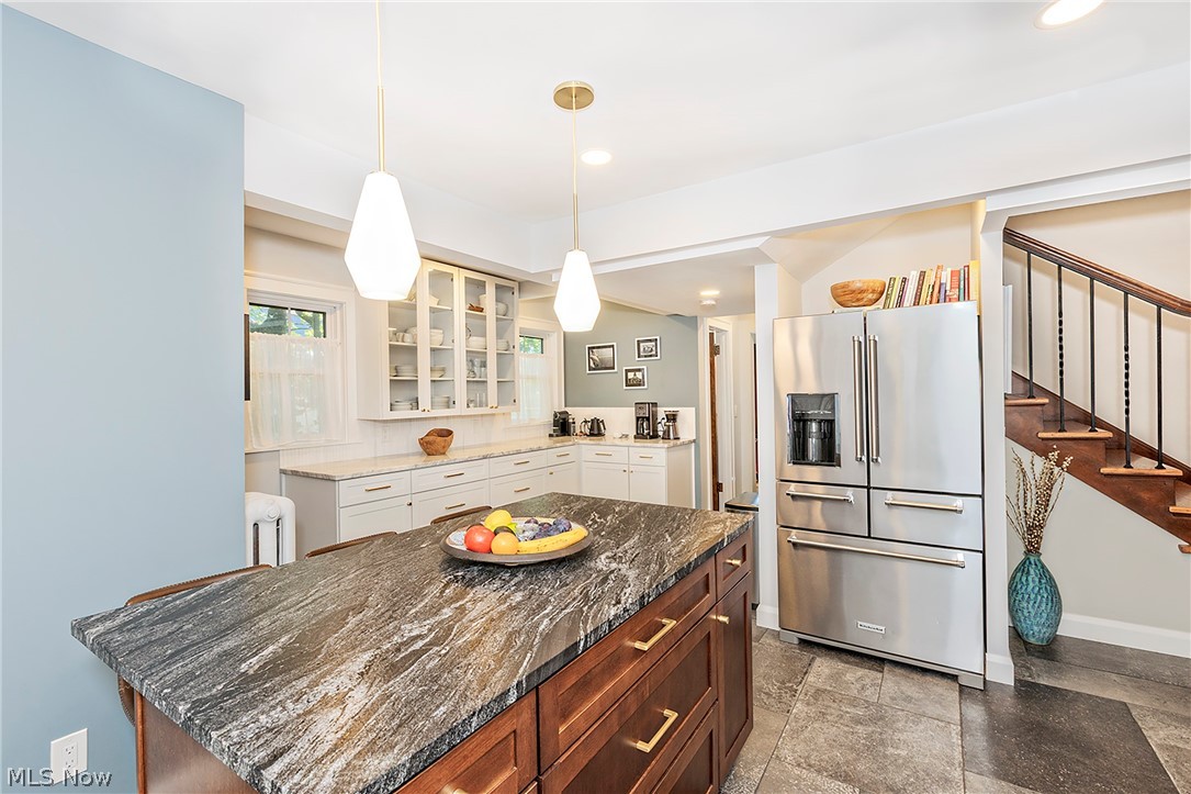 1351 Oakridge Drive