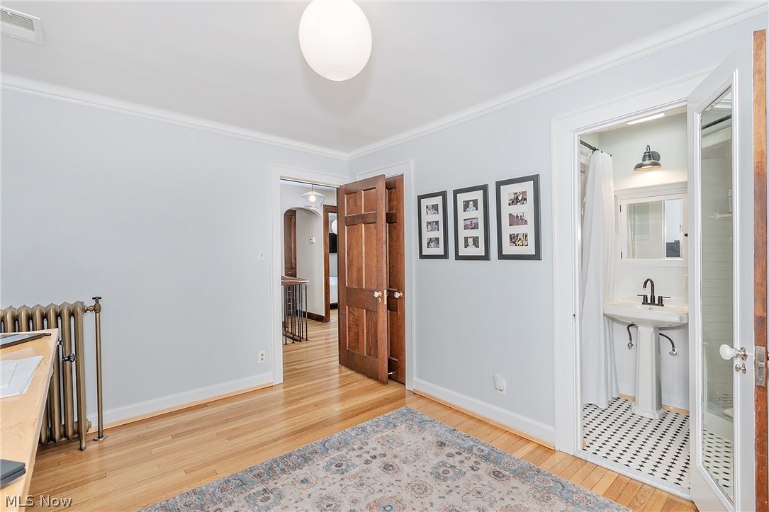 1351 Oakridge Drive