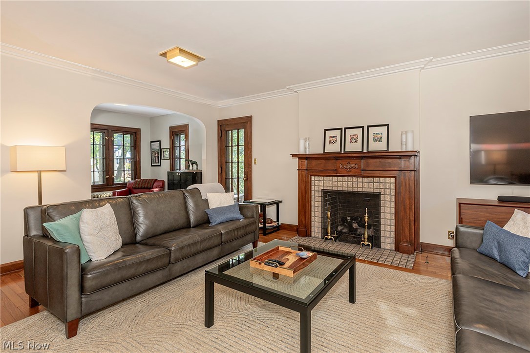 1351 Oakridge Drive