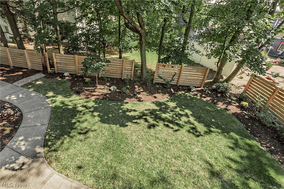 1351 Oakridge Drive