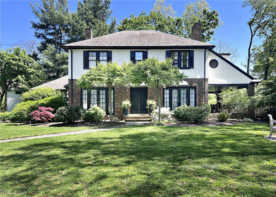 1351 Oakridge Drive