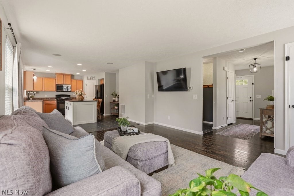 4028 Willow Way