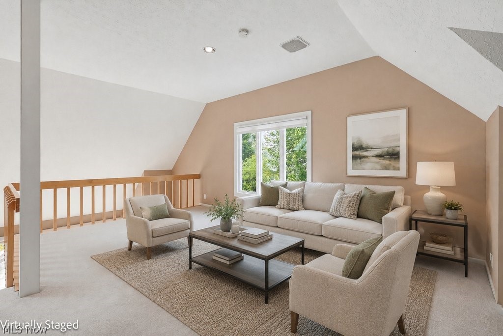 975 Meadowlark Circle