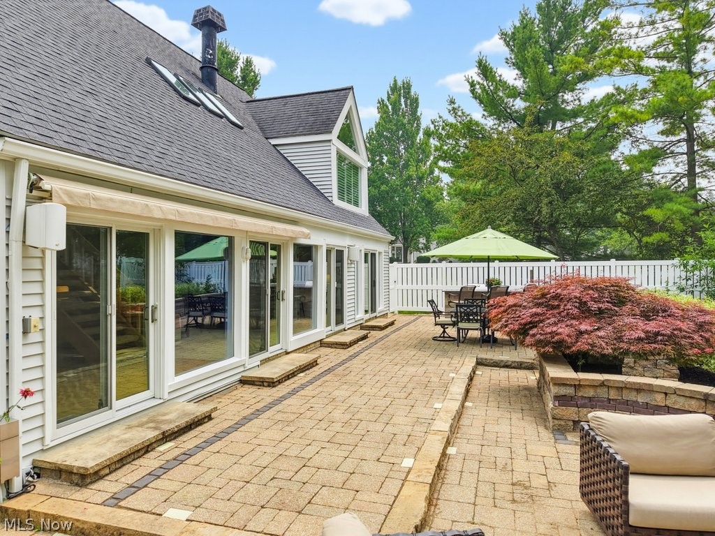 975 Meadowlark Circle