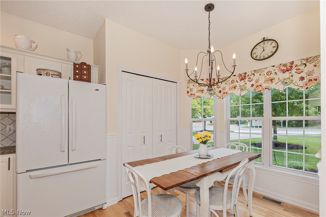 383 Woodside Drive