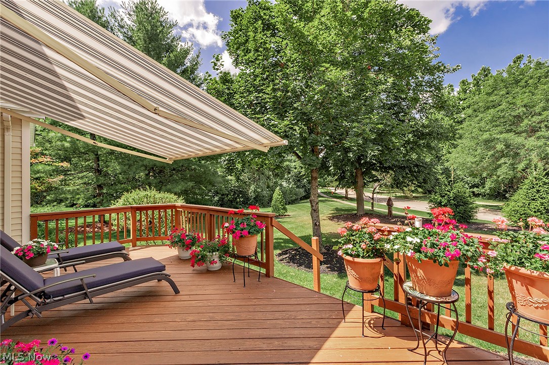383 Woodside Drive