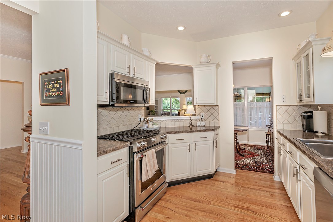 383 Woodside Drive