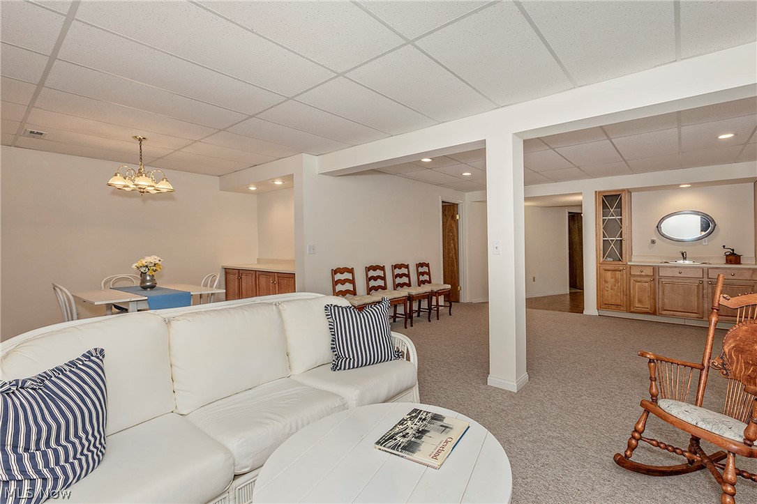 383 Woodside Drive