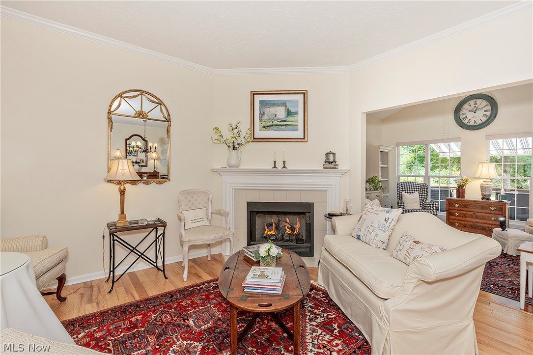383 Woodside Drive