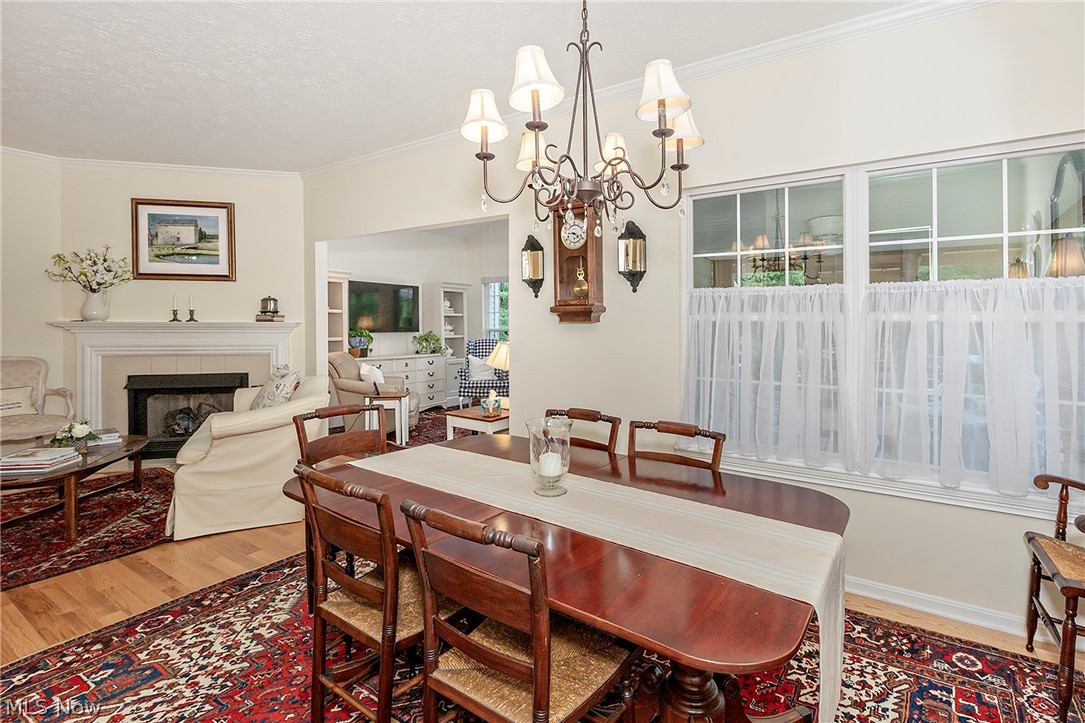 383 Woodside Drive