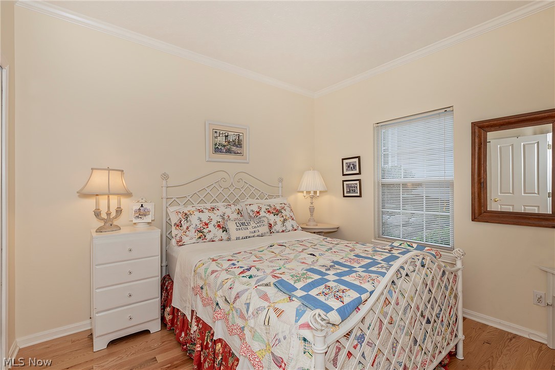 383 Woodside Drive