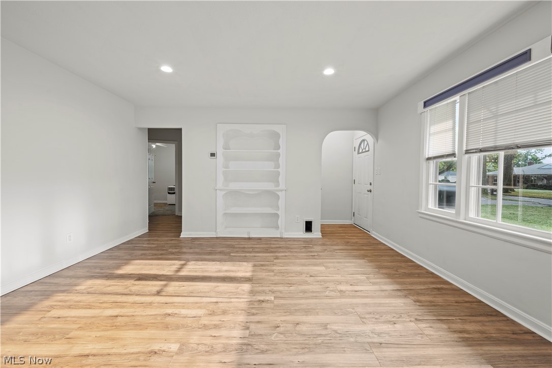 6869 Oakwood Road