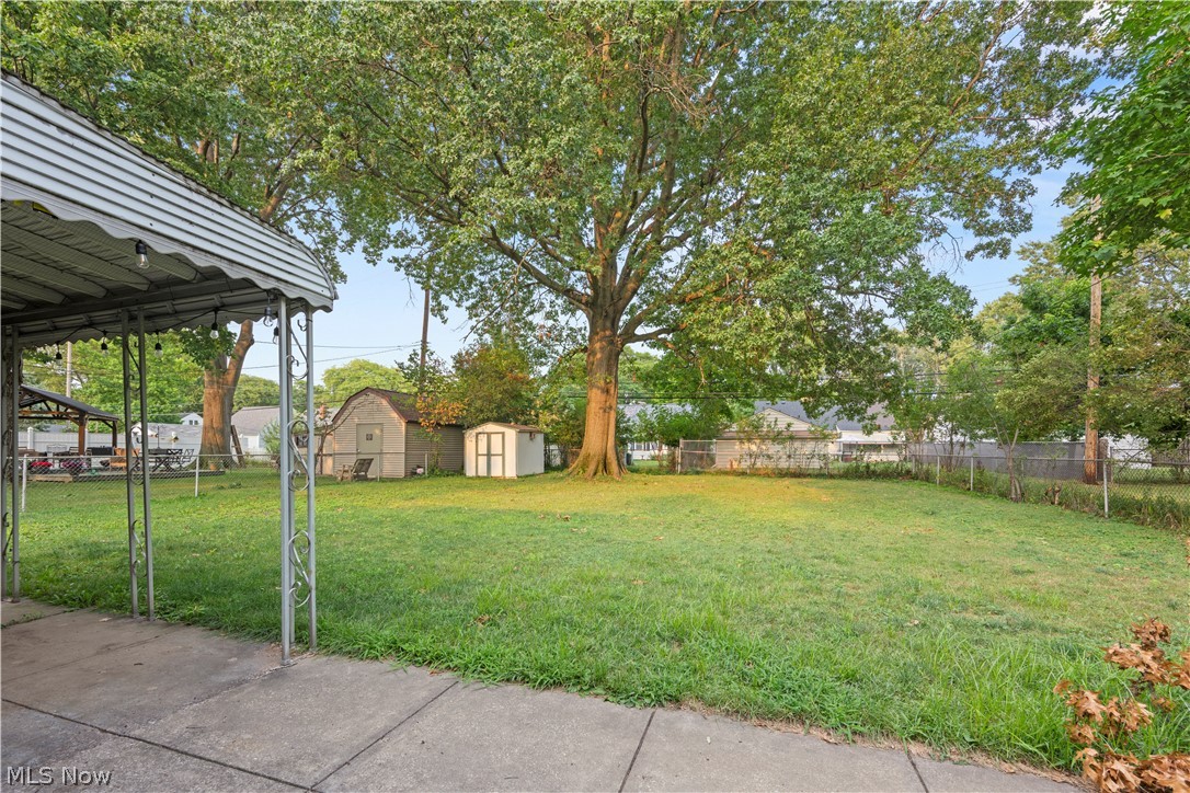 6869 Oakwood Road