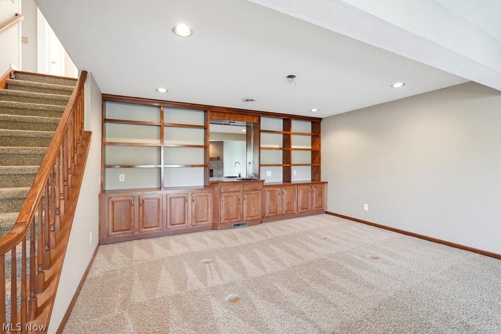 2549 River Downs