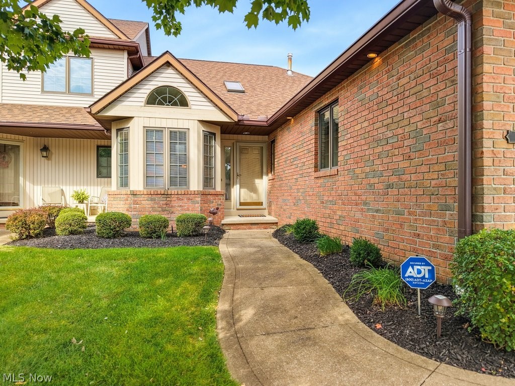 2549 River Downs