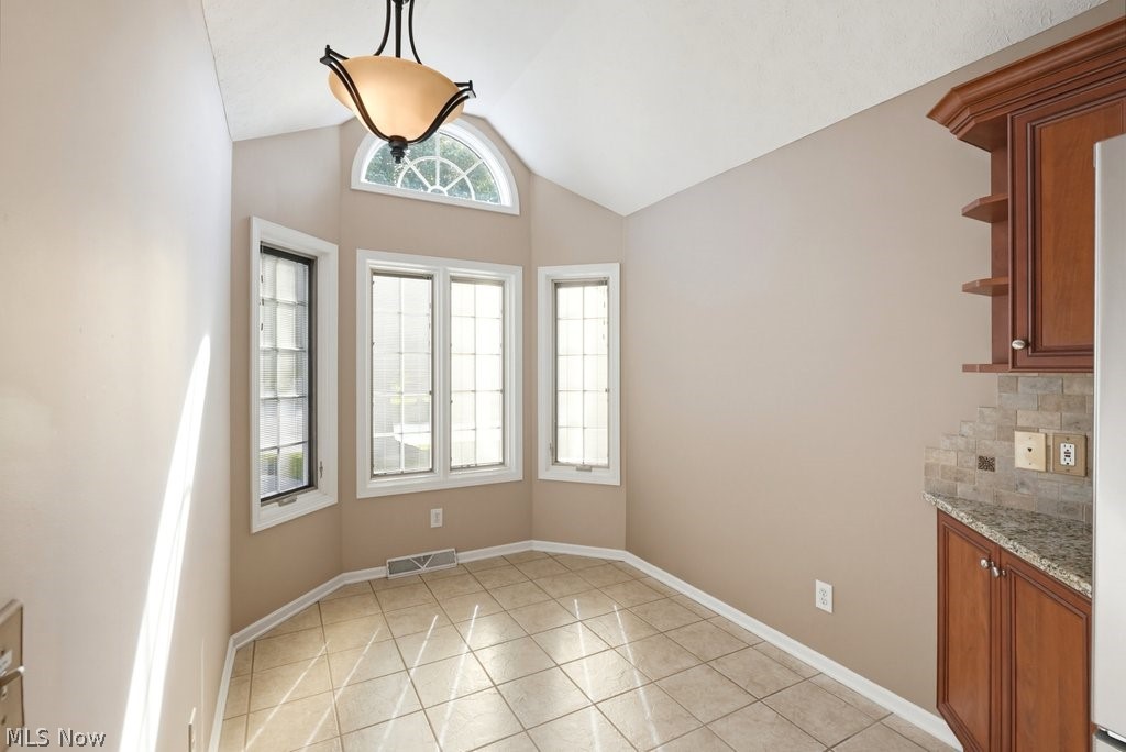 2549 River Downs