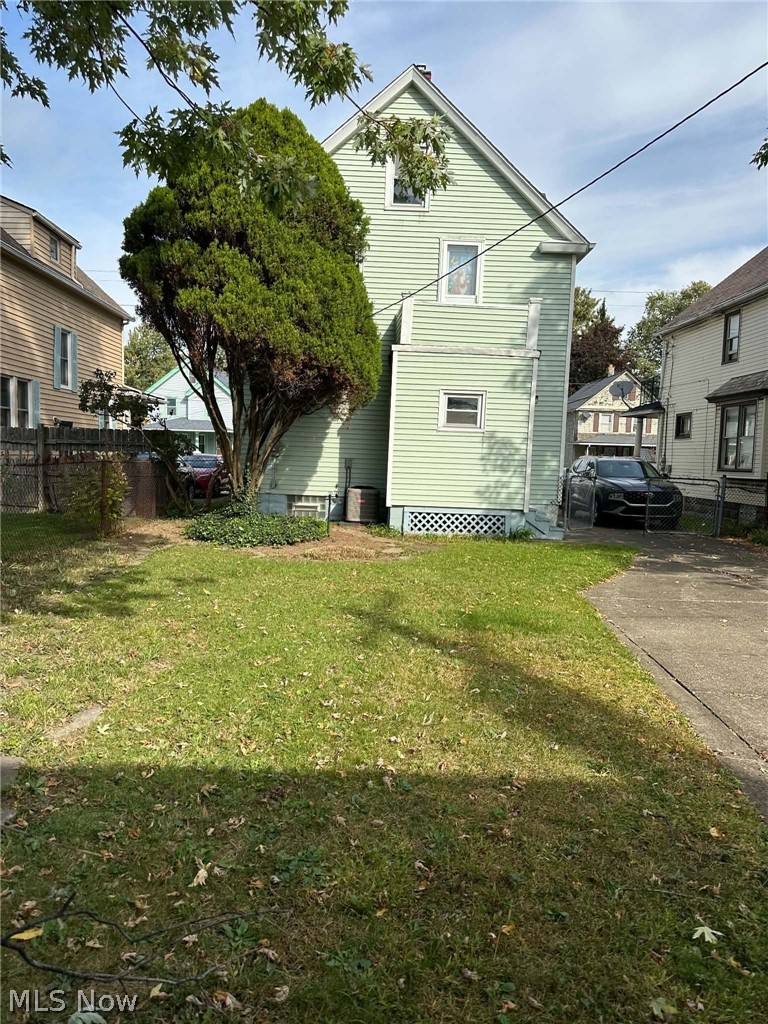 3701 Poe Avenue