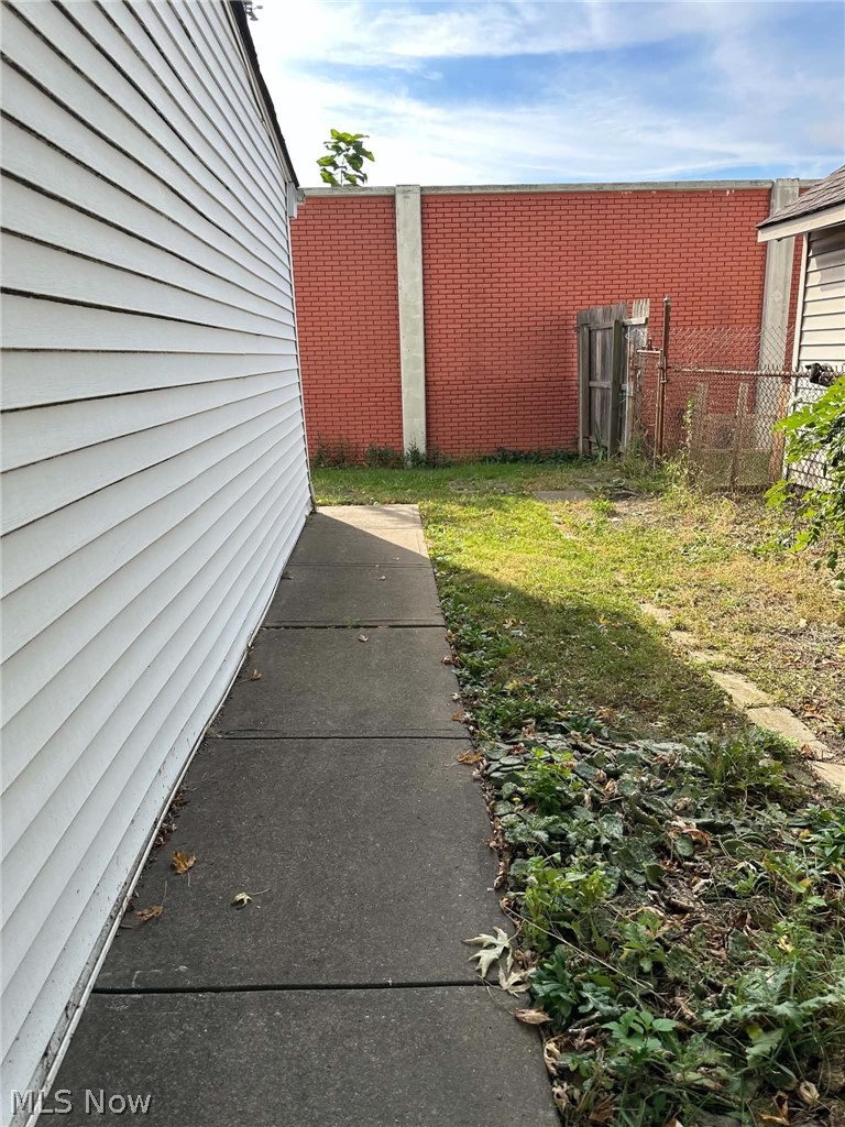 3701 Poe Avenue