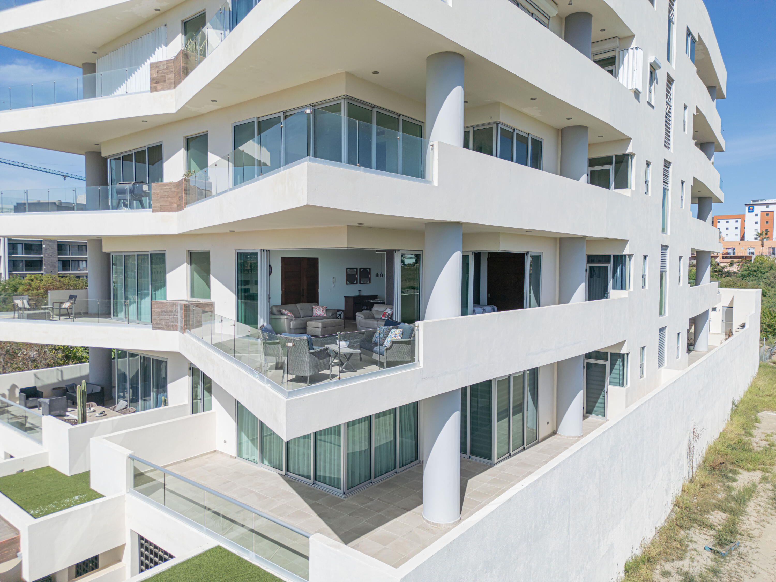 Camino Real Unit: 202