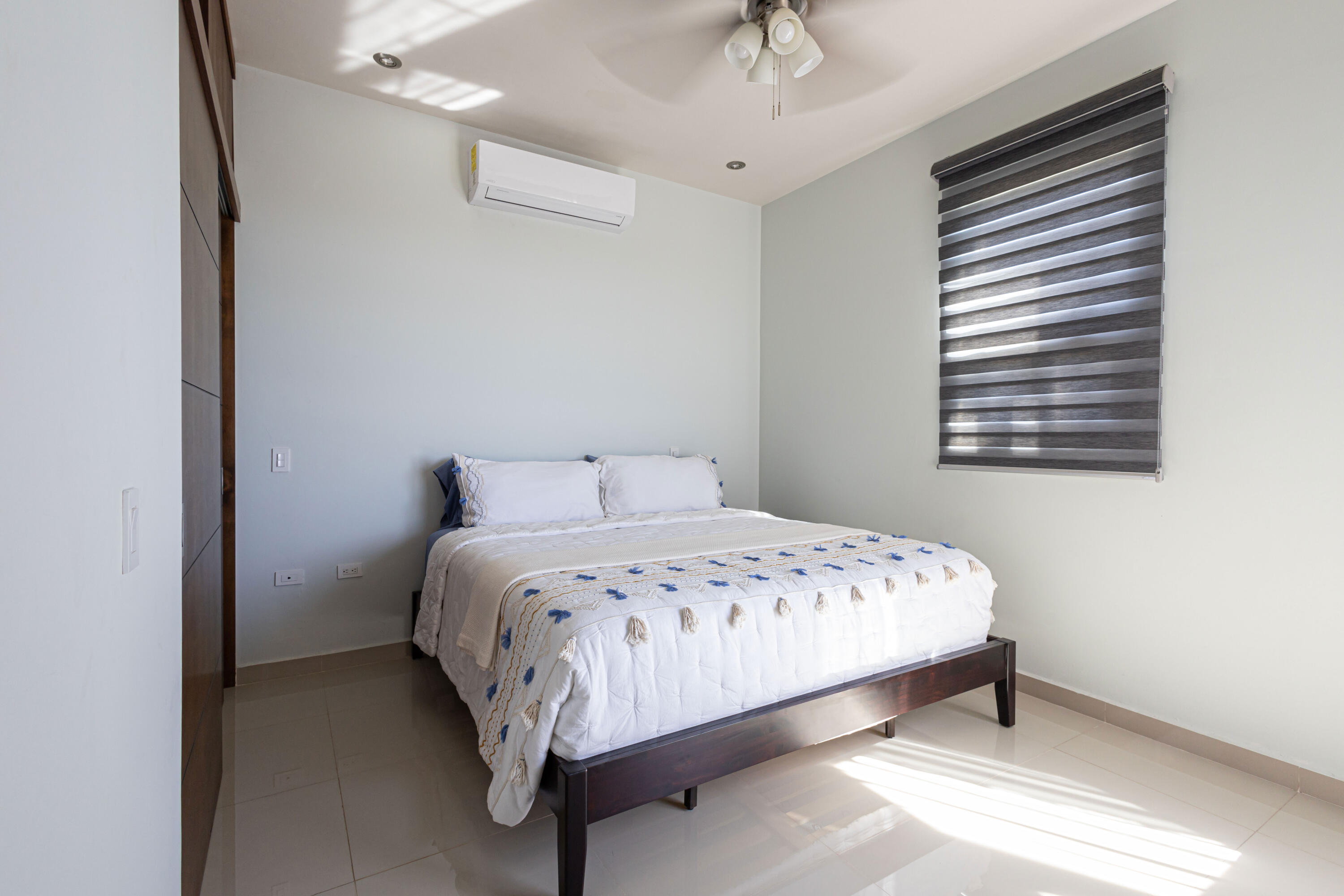 Camino Real Unit: 202