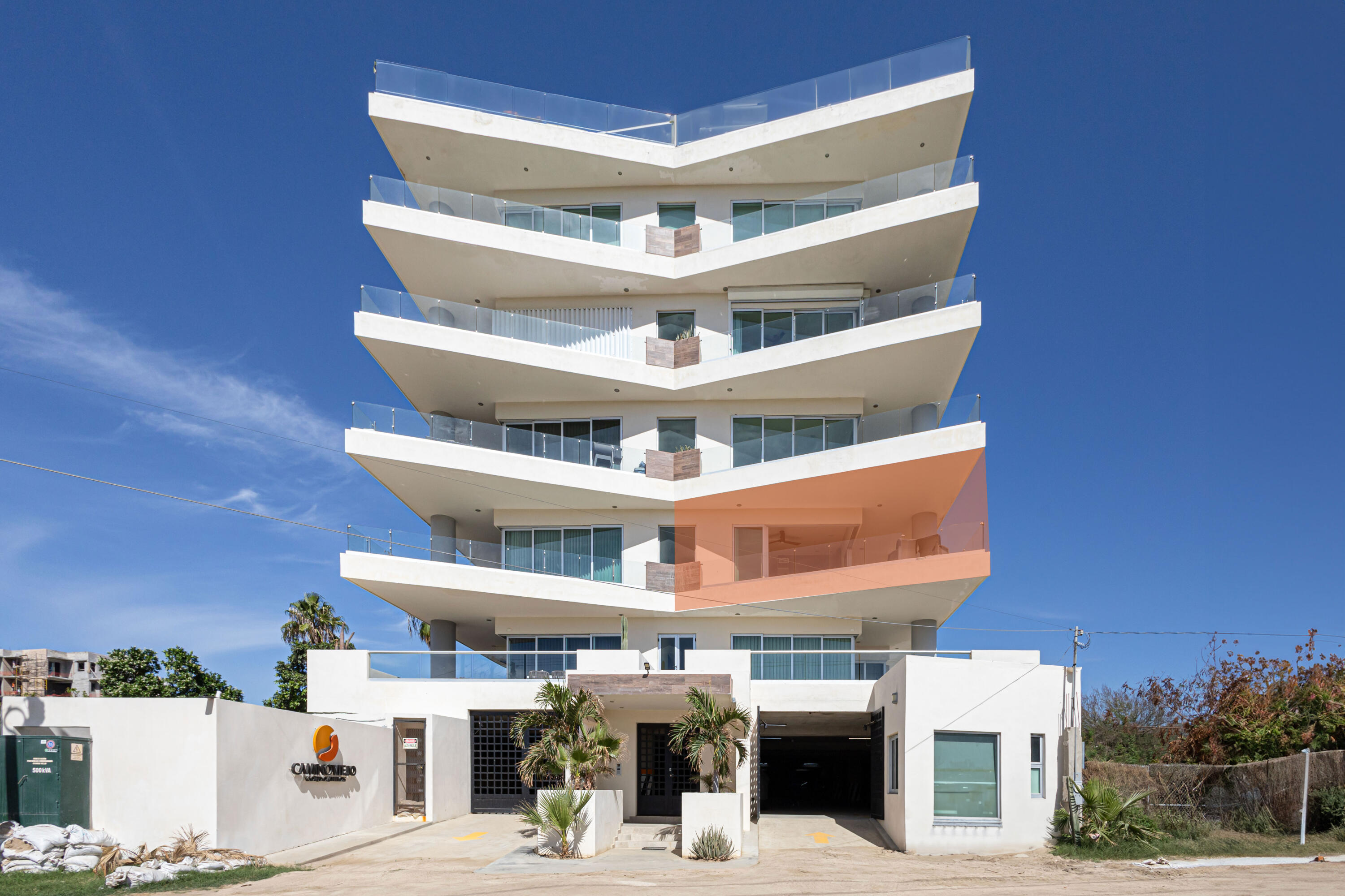 Camino Real Unit: 202