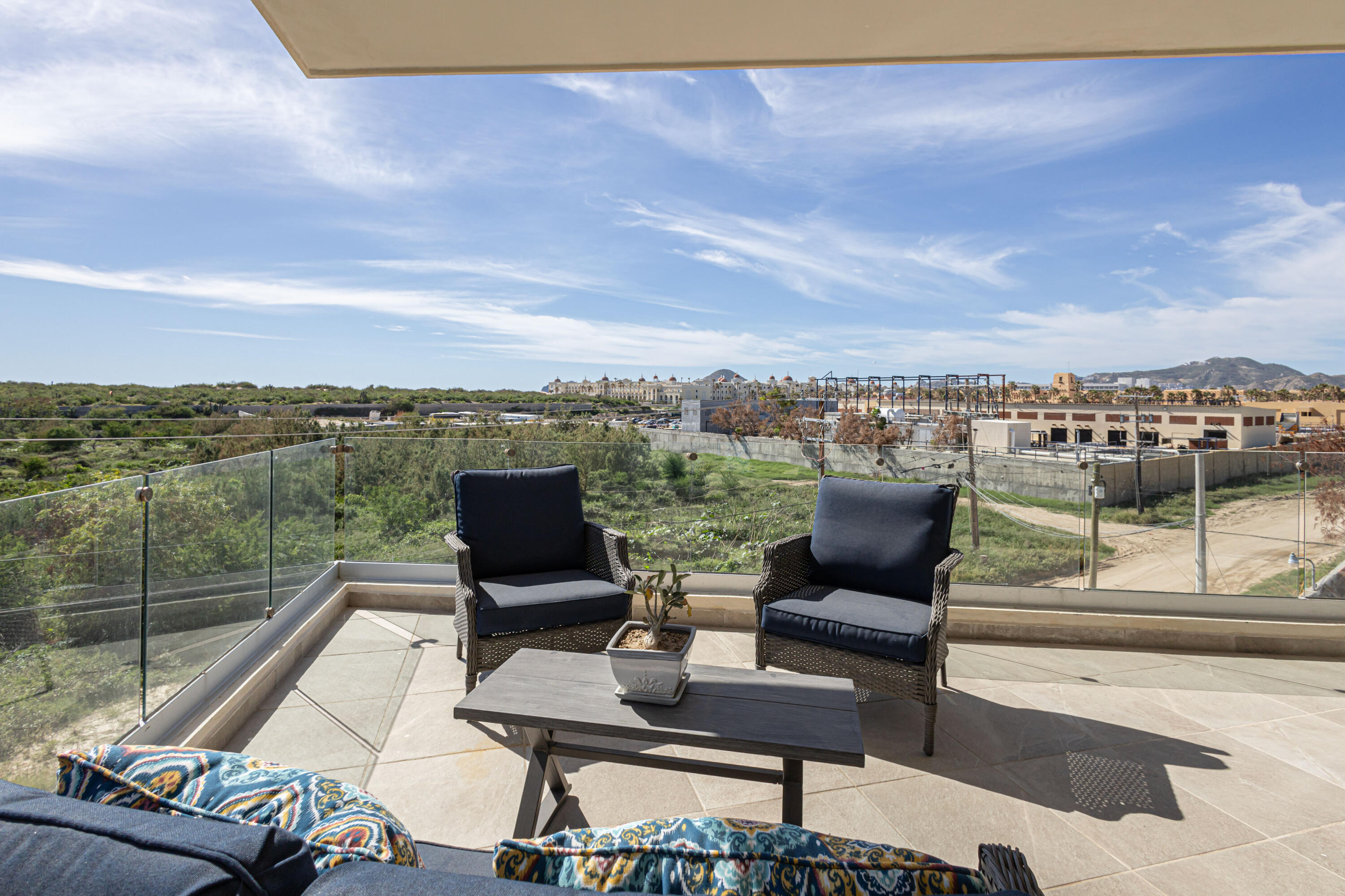 Camino Real Unit: 202