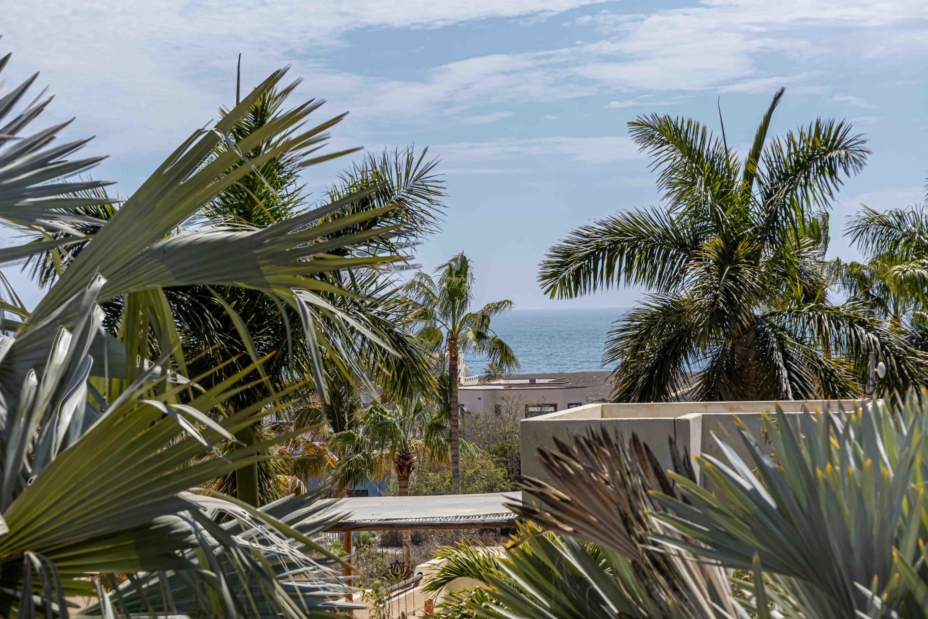 227 Camino del Cielo, Villa Iguana