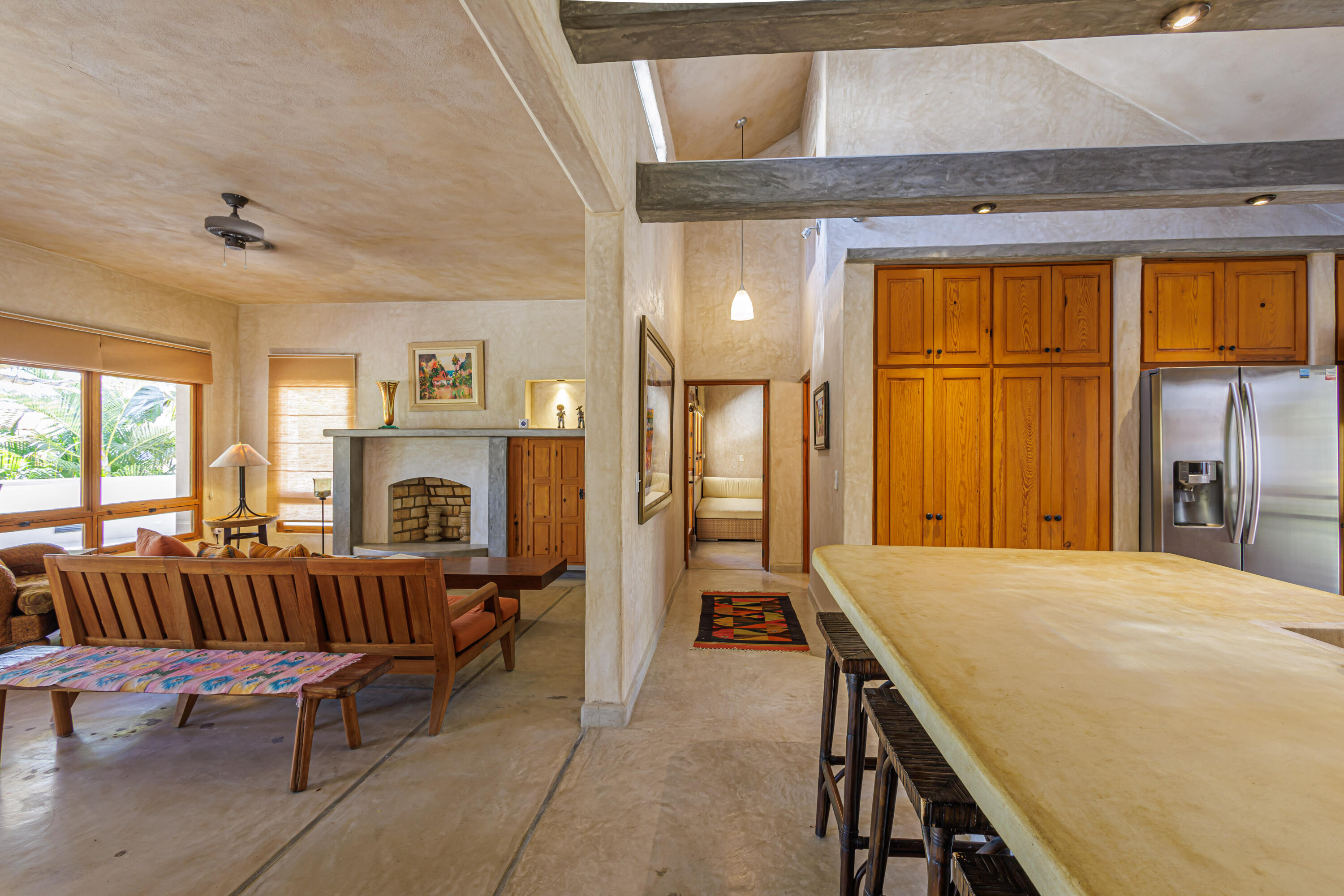 227 Camino del Cielo, Villa Iguana