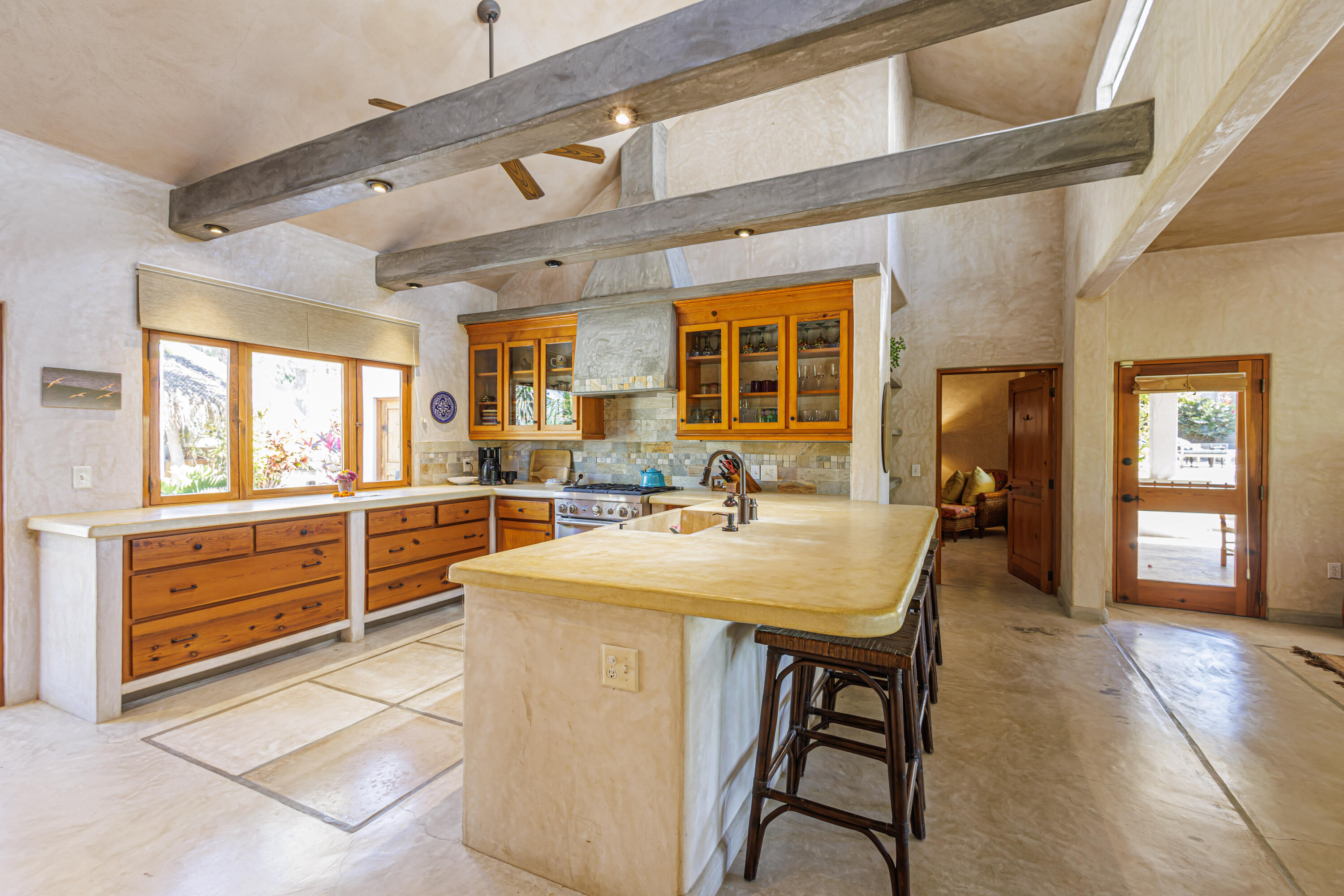 227 Camino del Cielo, Villa Iguana