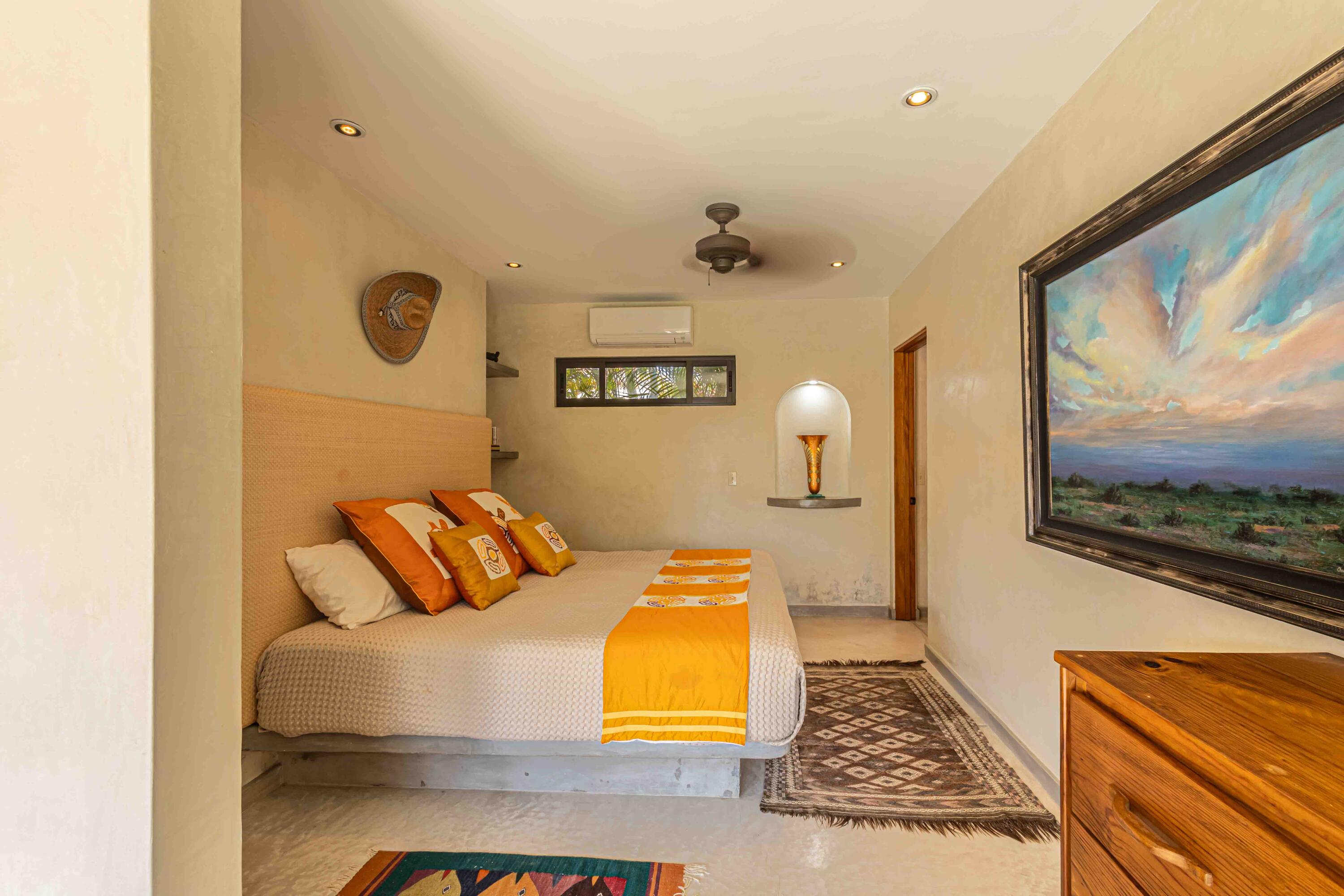 227 Camino del Cielo, Villa Iguana
