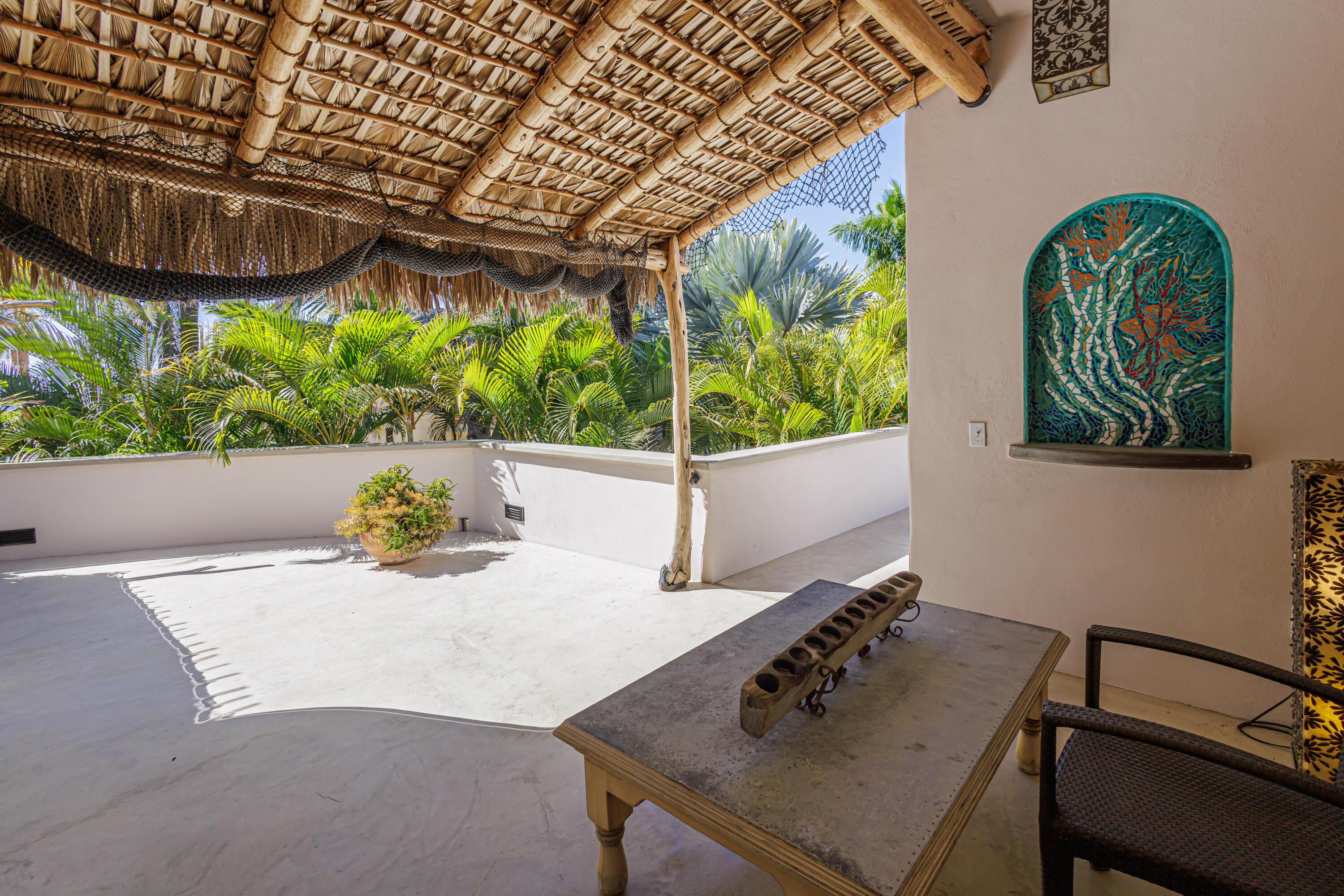227 Camino del Cielo, Villa Iguana