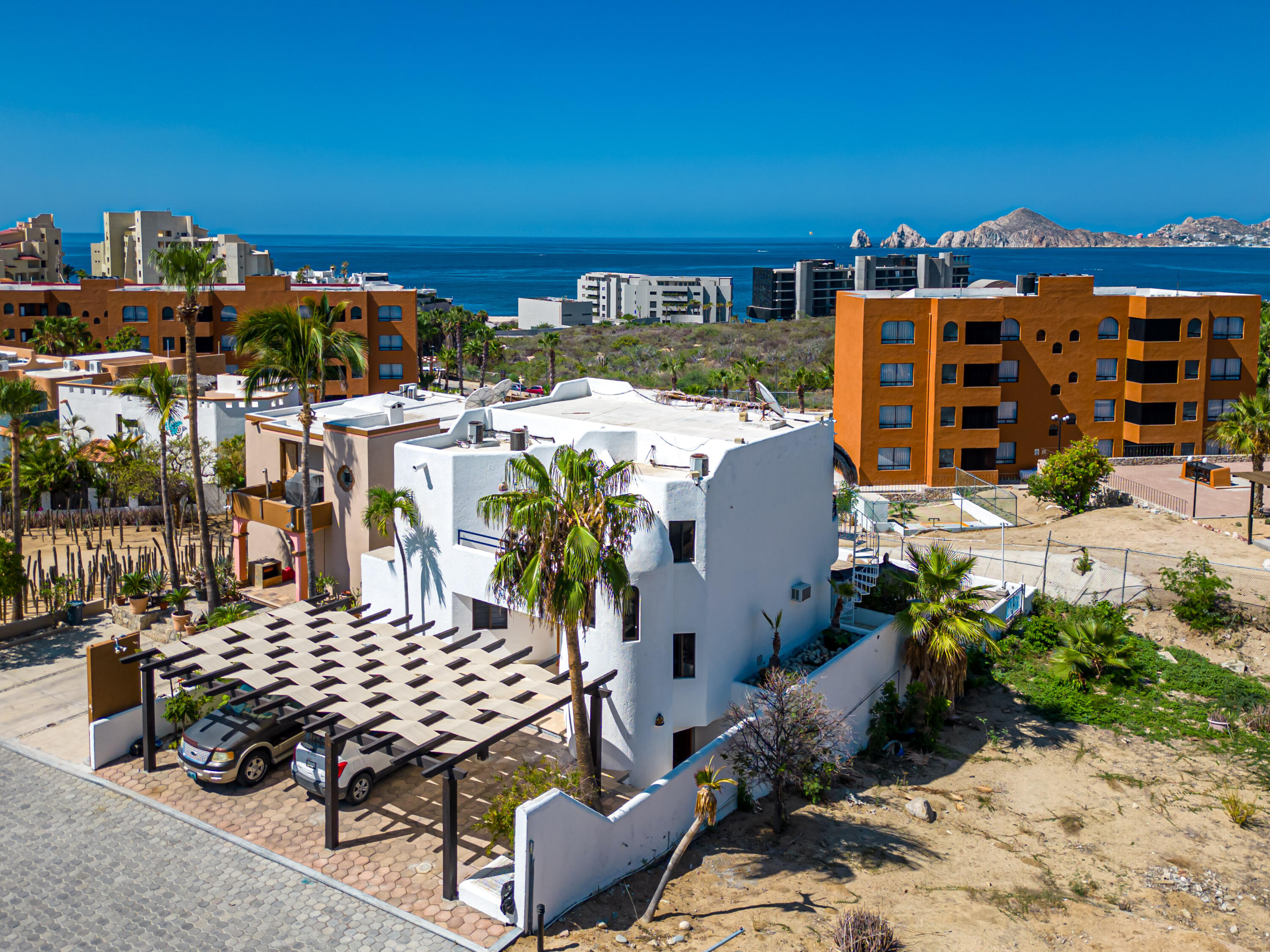 17 Calle Paseo Baja, Cabo Bello, Casa Bekine