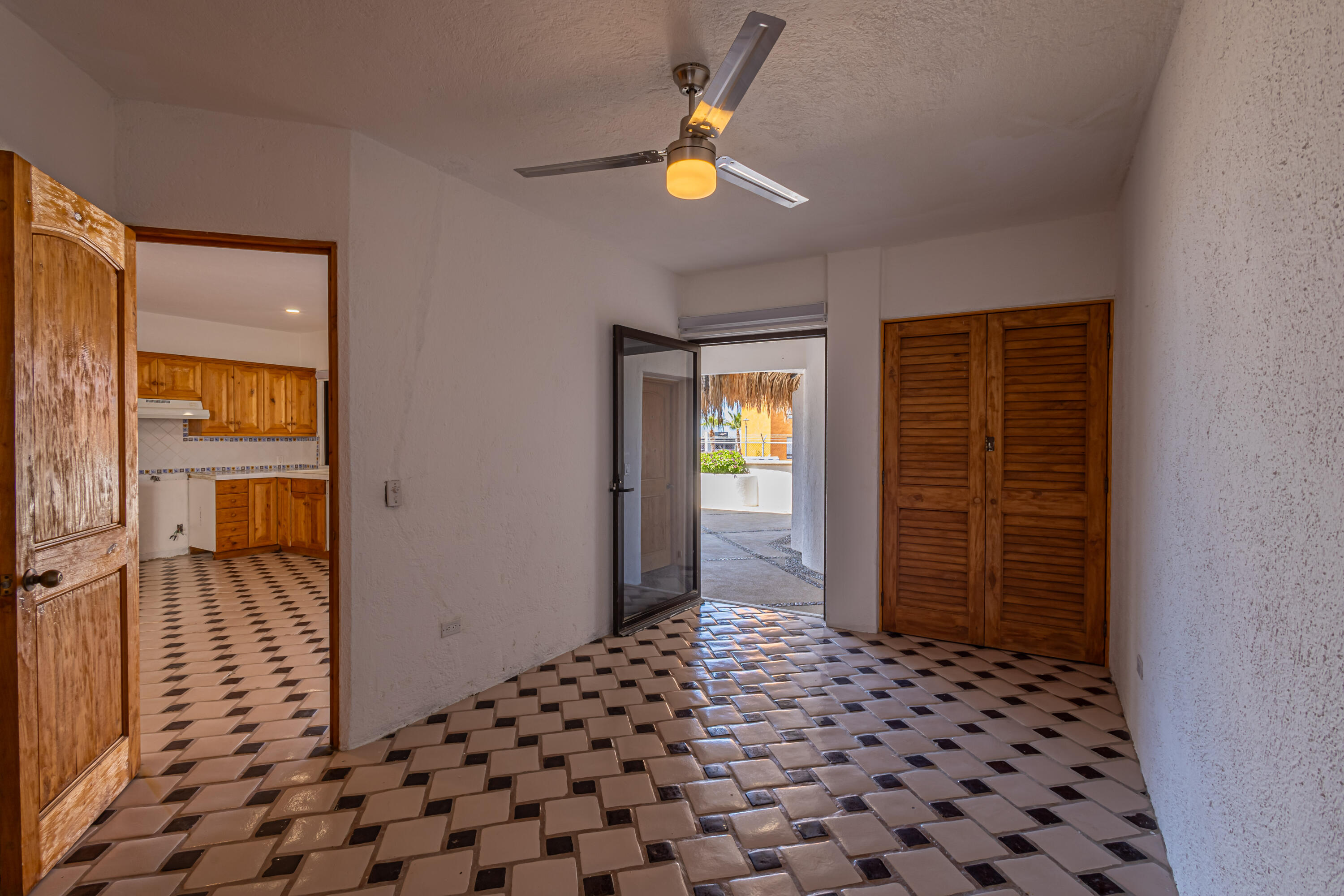 17 Calle Paseo Baja, Cabo Bello, Casa Bekine