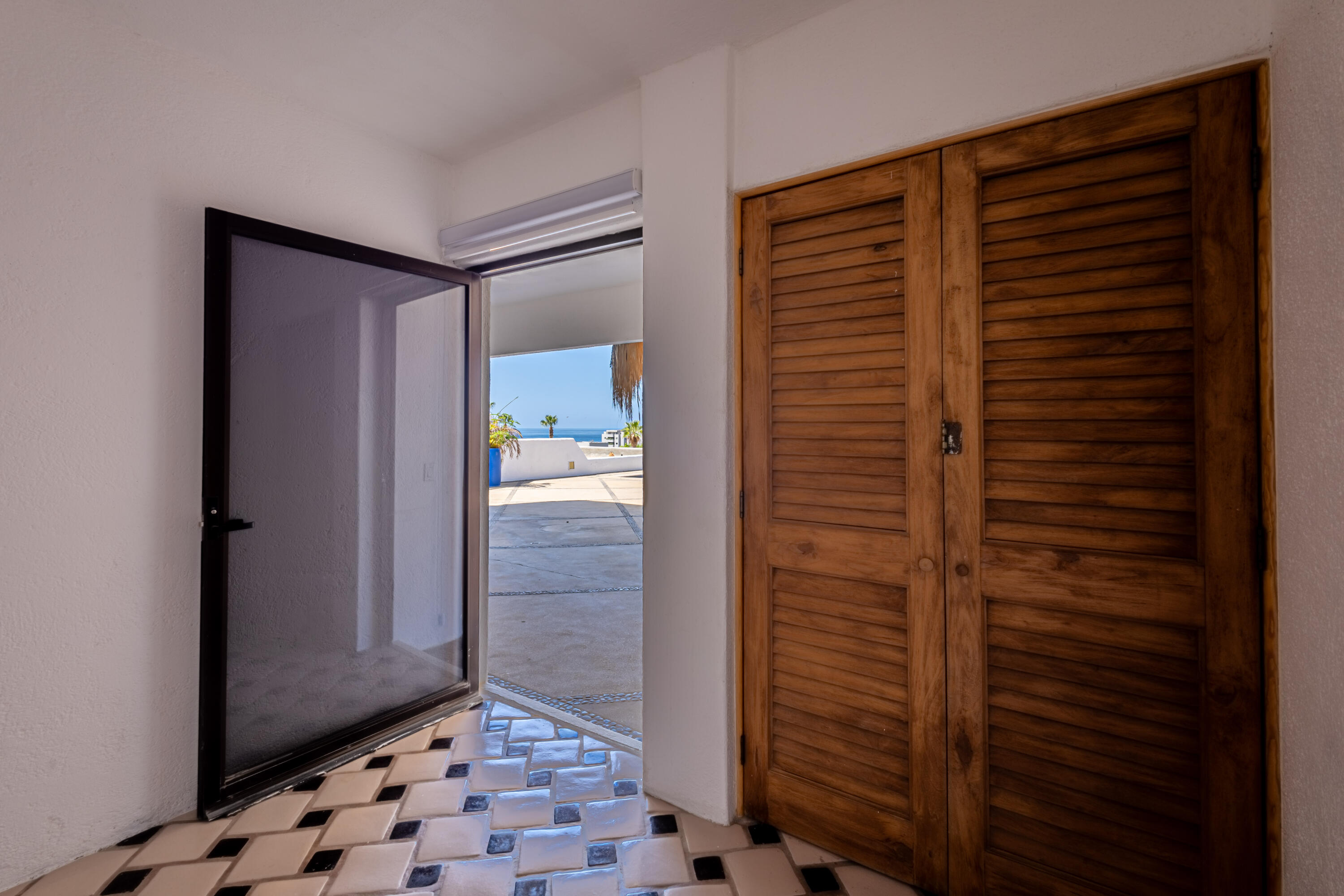 17 Calle Paseo Baja, Cabo Bello, Casa Bekine