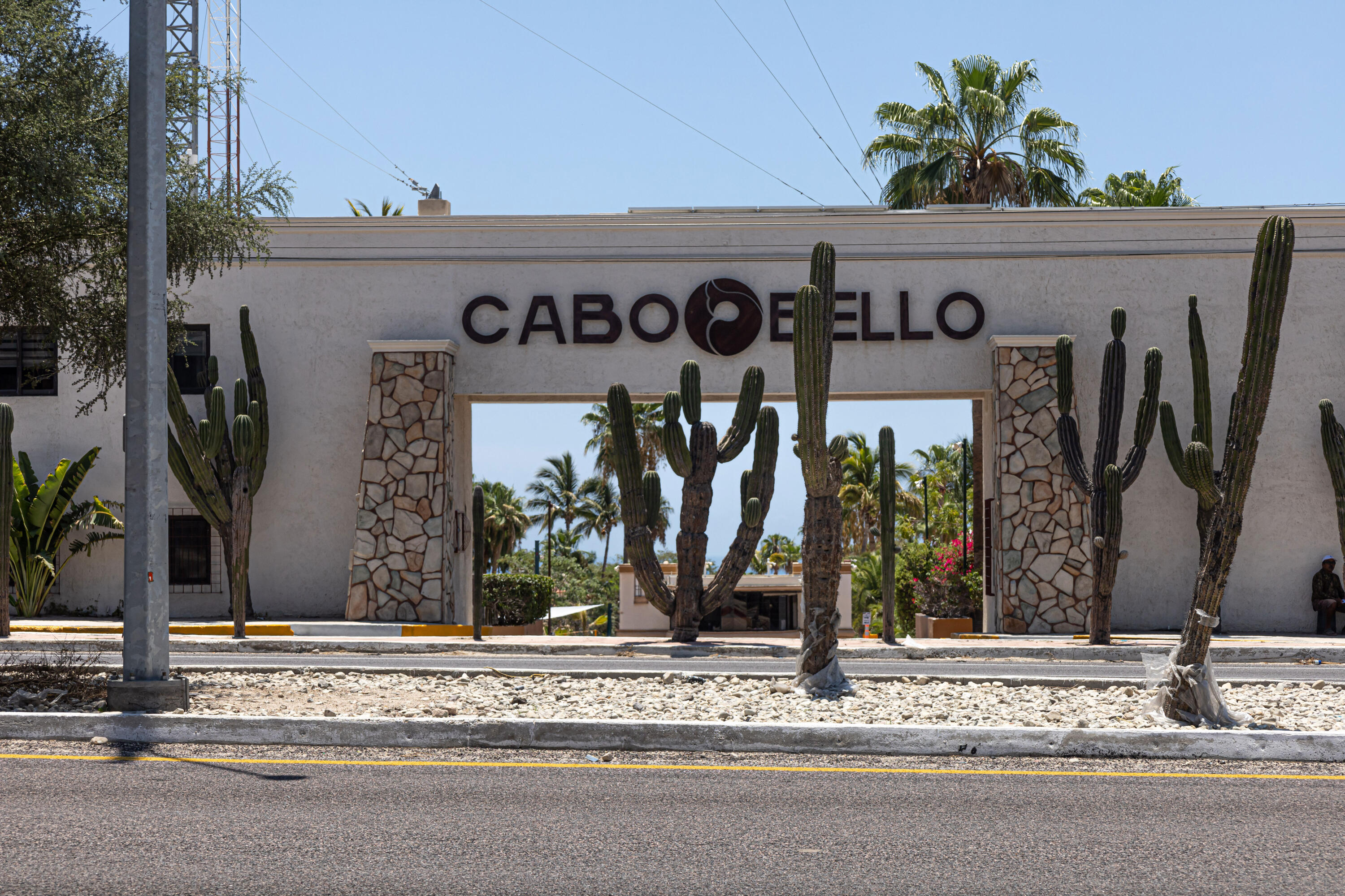 17 Calle Paseo Baja, Cabo Bello, Casa Bekine