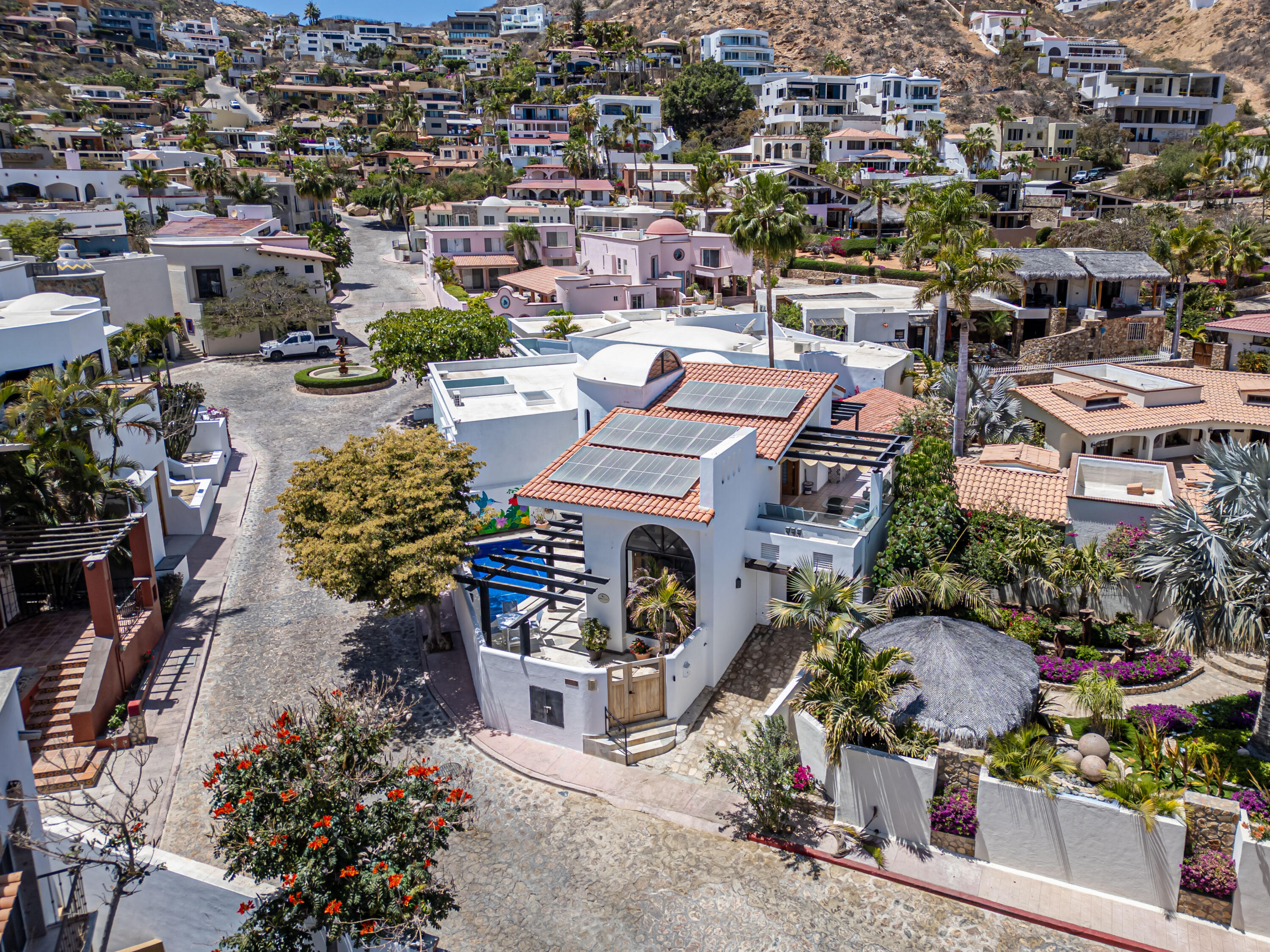 Camino del Cerro, Casa Colibri, Pedregal