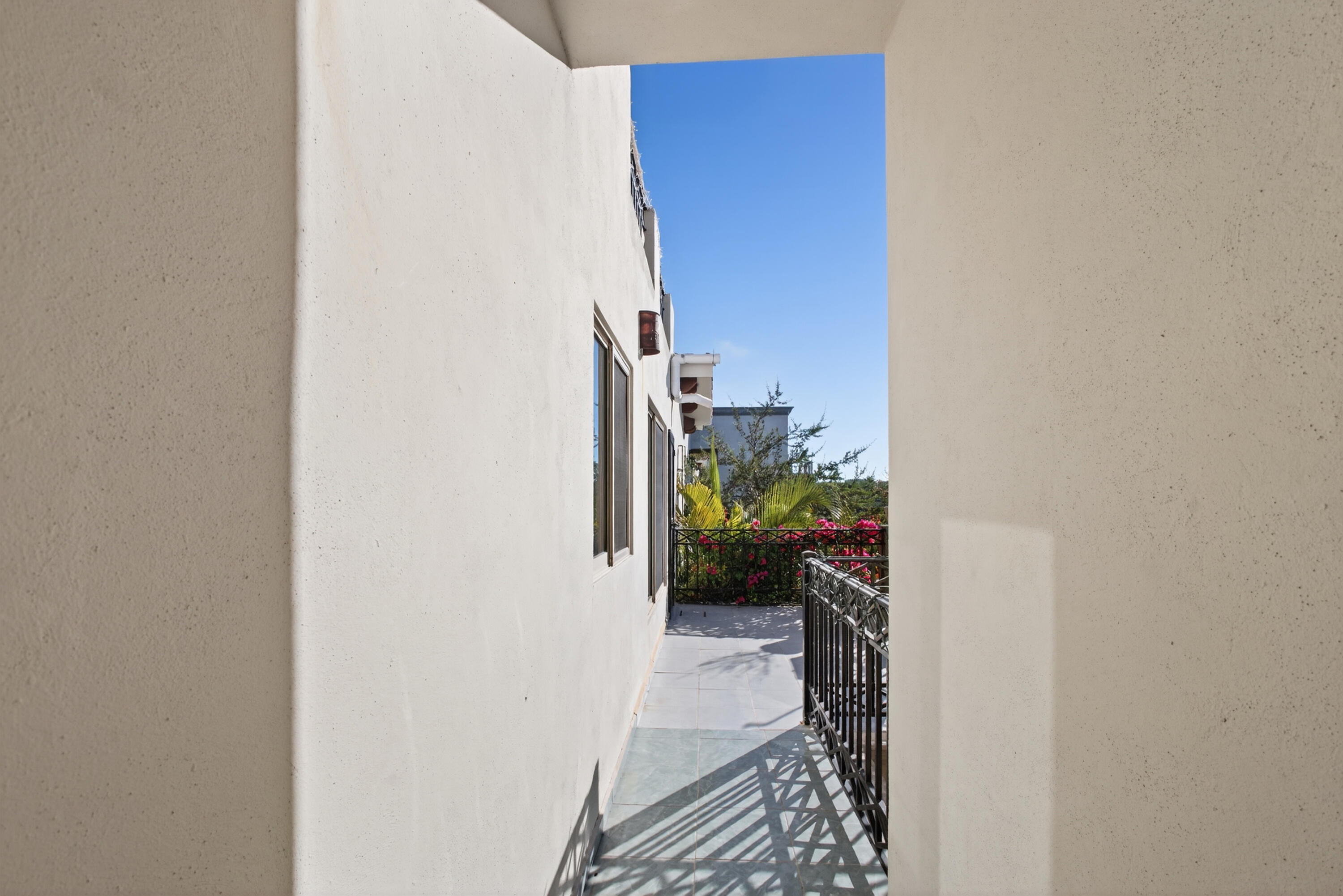 Calle las Conchas, PH 130B, Ventanas Phase 1