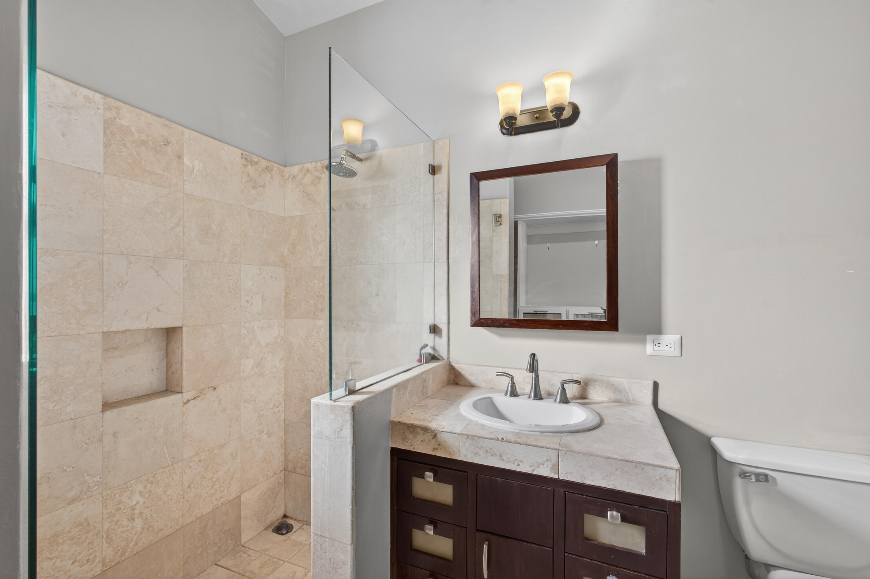 Calle las Conchas, PH 130B, Ventanas Phase 1