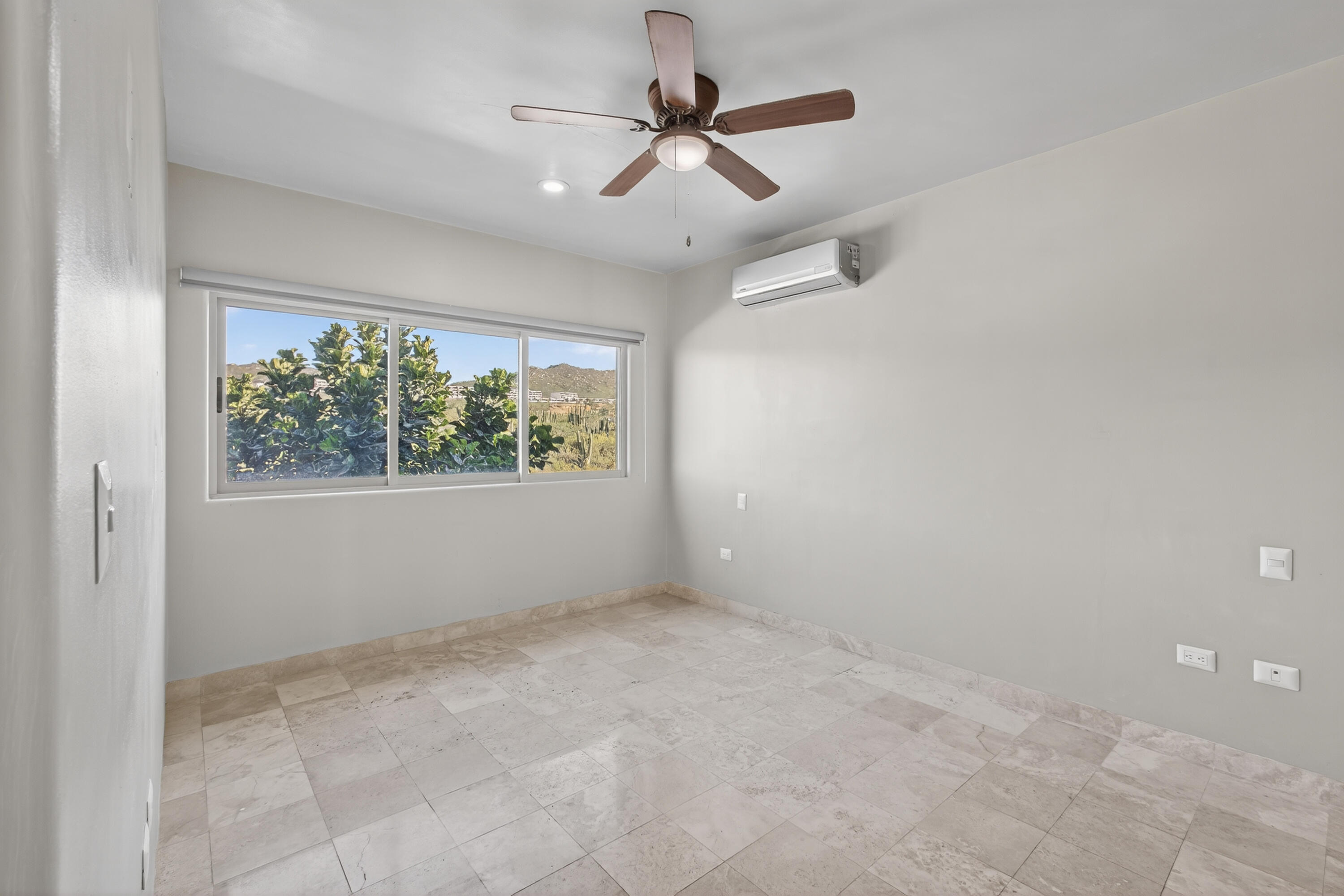 Calle las Conchas, PH 130B, Ventanas Phase 1